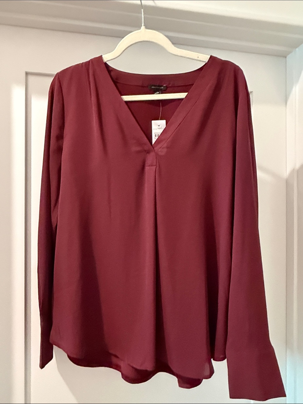 Ann Taylor Burgundy V-Neck Long Sleeve Top